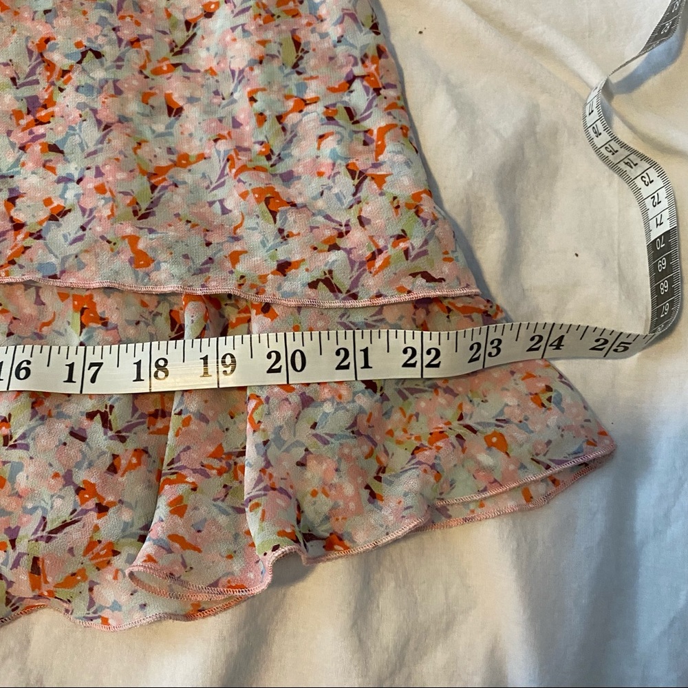CAbi Floral Sleeveless Tiered Blouse B64 - Picture 11 of 14